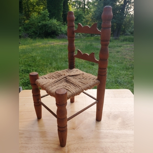 Rare Vintage Wood Ladder Back Quilted nest Seat Doll Teddy Bear Chair. - Picture 4 of 13